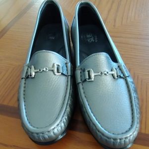 SAS silver metallic loafers